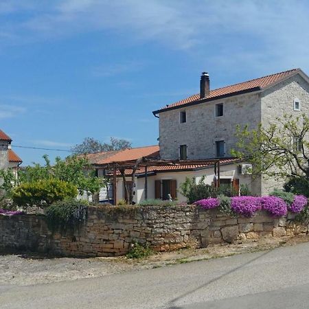 Abba Apartment Sveti Lovreč Pazenatički Εξωτερικό φωτογραφία