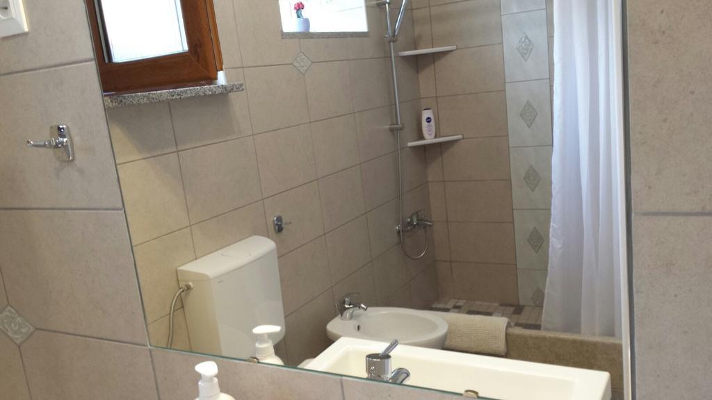 Abba Apartment Sveti Lovreč Pazenatički Εξωτερικό φωτογραφία