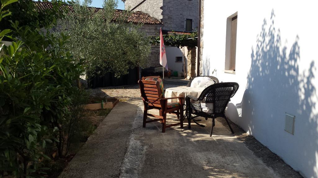 Abba Apartment Sveti Lovreč Pazenatički Εξωτερικό φωτογραφία